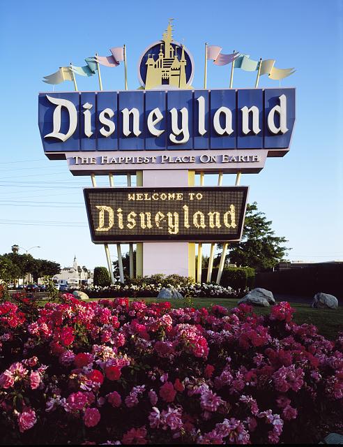 Disneyland Entry Sign