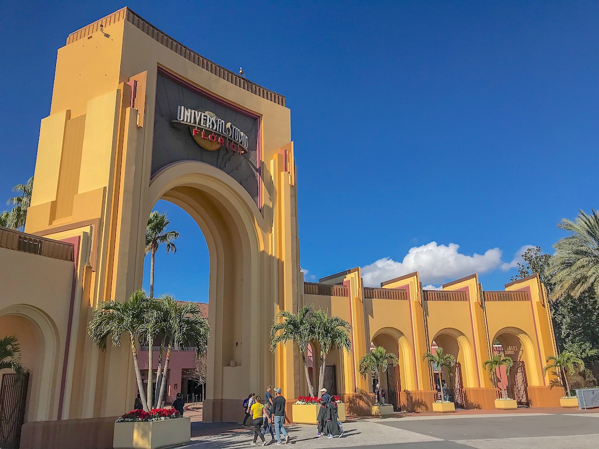 Does Universal Studios Have An Outlet Store at Tom Turner blog